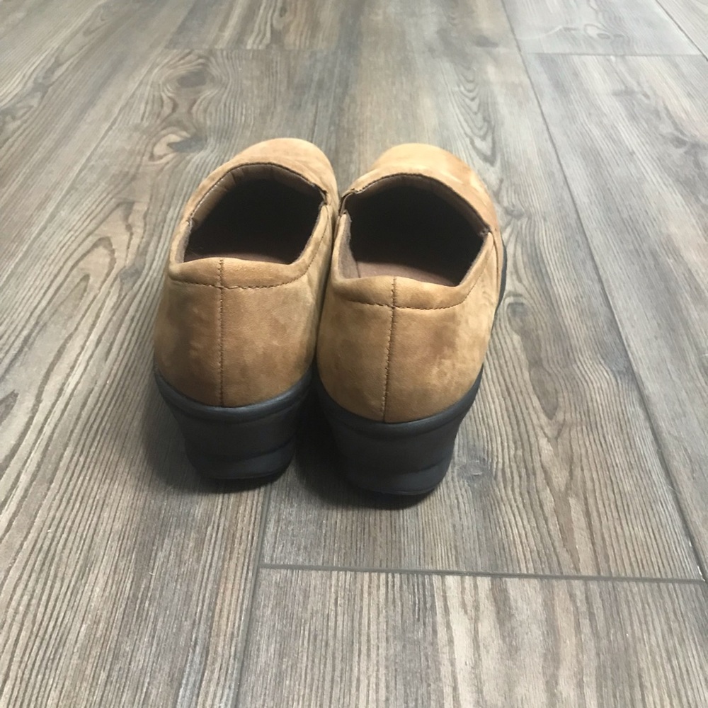 Dr. Scholl’s Suzie Nurse Shoes - Picture 3 of 8